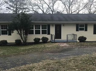 111 Oak St SE, Lindale, GA 30147