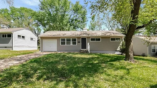 11427 Richmond Ave Photo 1