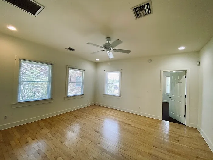 503 E University Blvd #4 — Photo 10