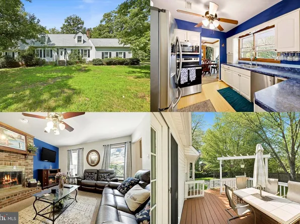 2 Lord Fairfax Dr, Fredericksburg, VA 22405