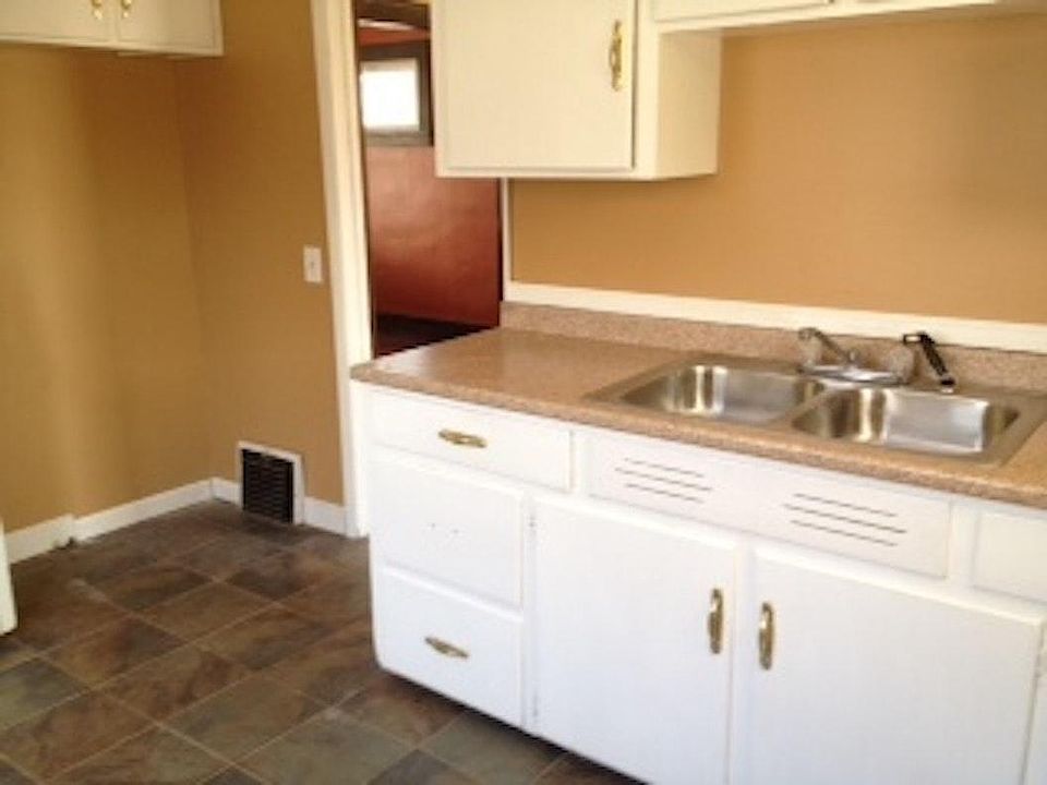 1st image of 2609 Tampa Ave