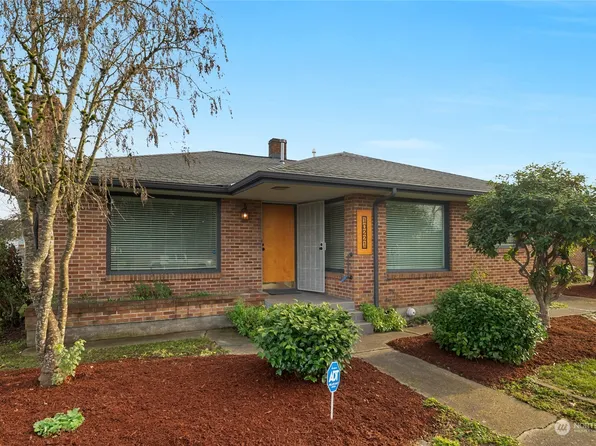 10221 16th Avenue E, Tacoma, WA 98445