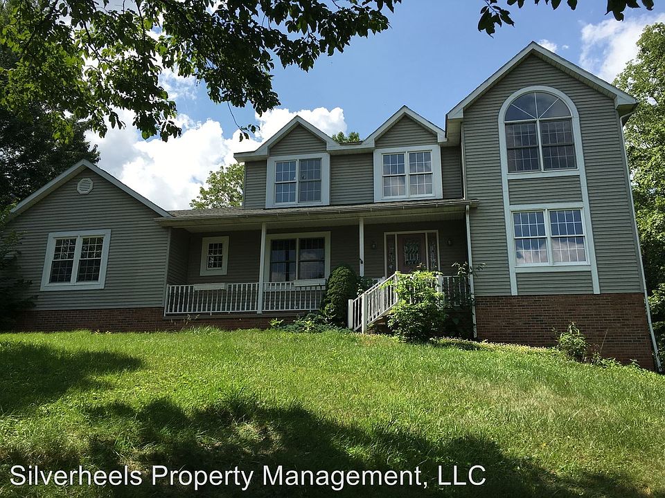 1st image of 128 Arrow Dr