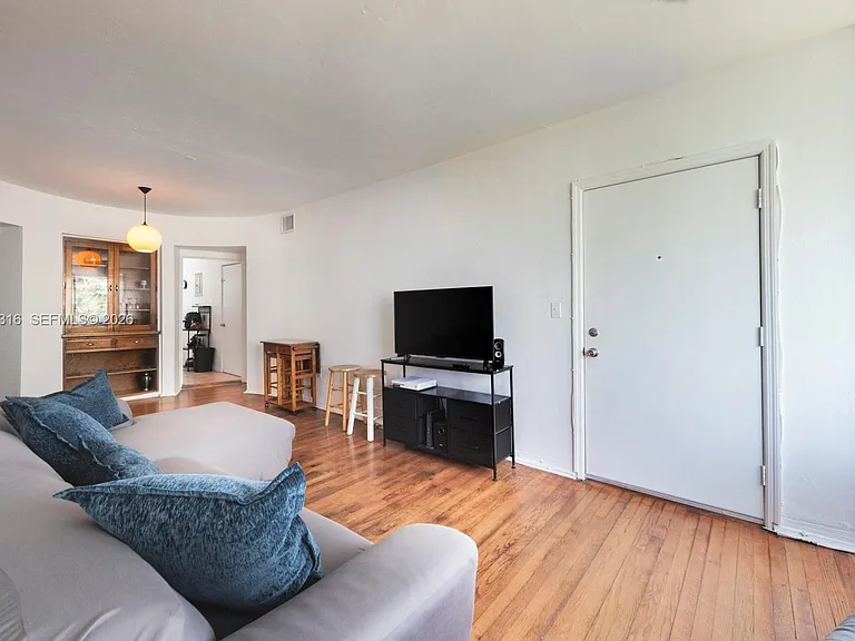 6941 Bay Dr #B3 — Photo 3