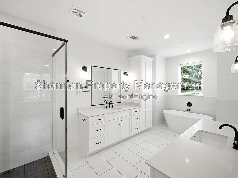 1823 Prospect St #C — Photo 28
