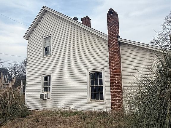 2nd image of 714 Grendel Ave E
