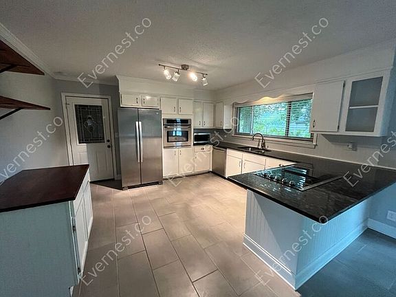 3rd image of 3413 Angela Ln
