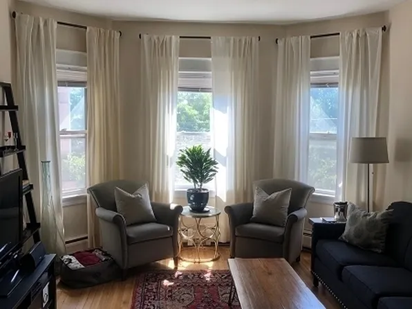 40 Saint Lukes Pl, Montclair, NJ 07042