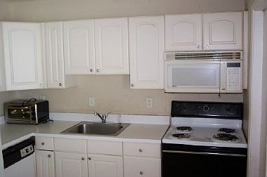 3rd image of 409 N C St