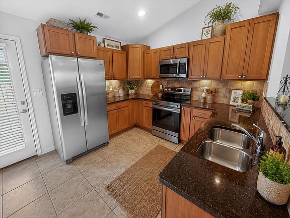 5th image of 5105 Grayling Ct