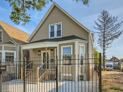 6049 S Honore St, Chicago, IL, 60636