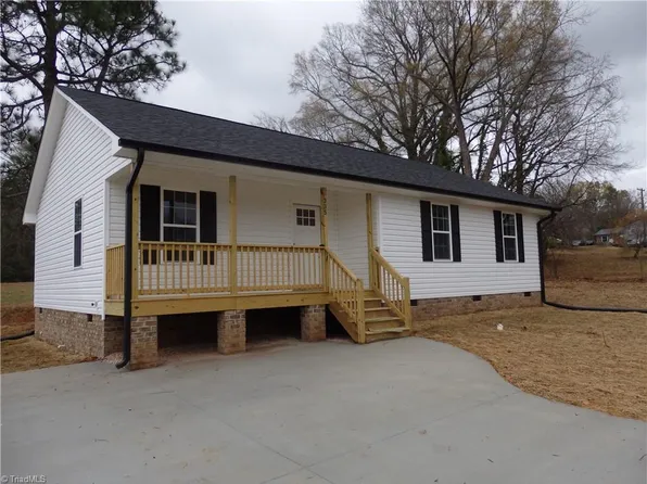 335 Anderson St, Denton, NC 27239