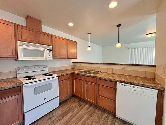4th image of 1245 & 1247 SW 27th St