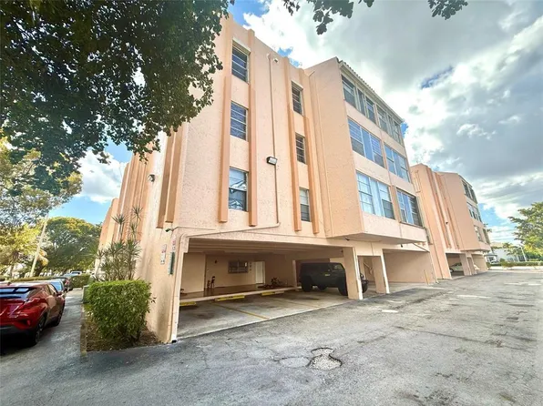 7345 W 4th Ave APT 403, Hialeah, FL 33014