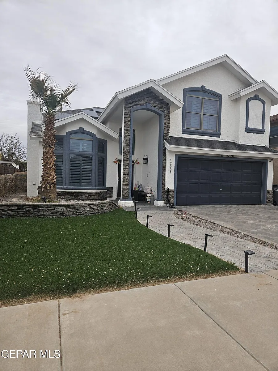 Building Photo - 12661 Paseo Rosannie Ave