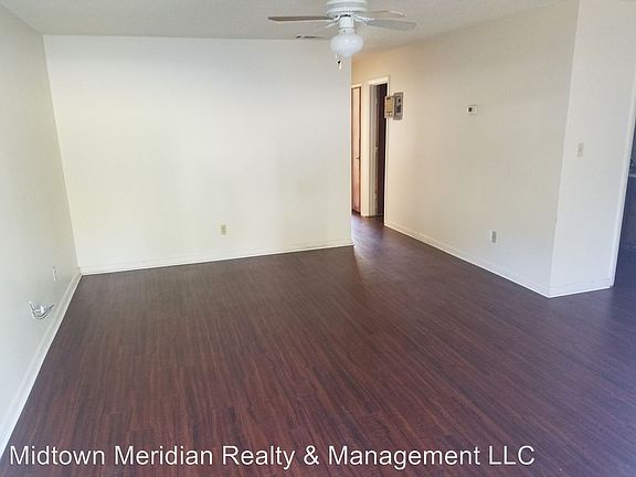 3rd image of 411 W 5th Ave APT D1