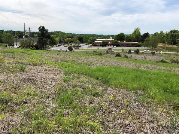 1 Highway 53 E, Dawsonville, GA 30534
