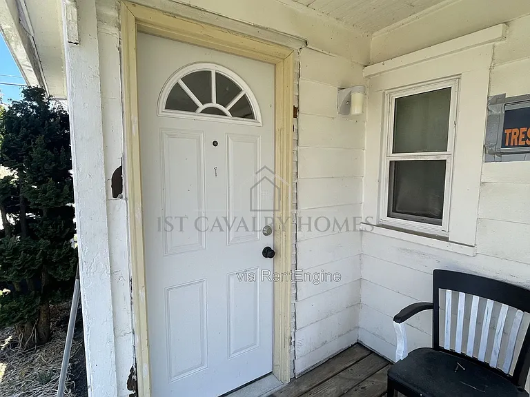 1052 Yale St #3 — Photo 20
