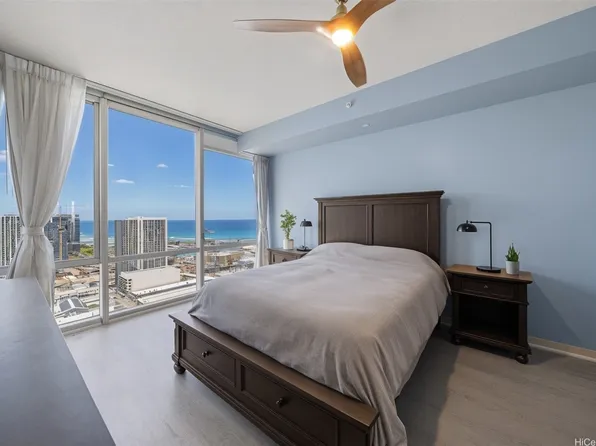 555 South St APT 4202, Honolulu, HI 96813