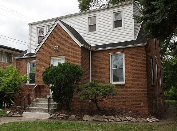 3rd image of 9434 S Saint Louis Ave