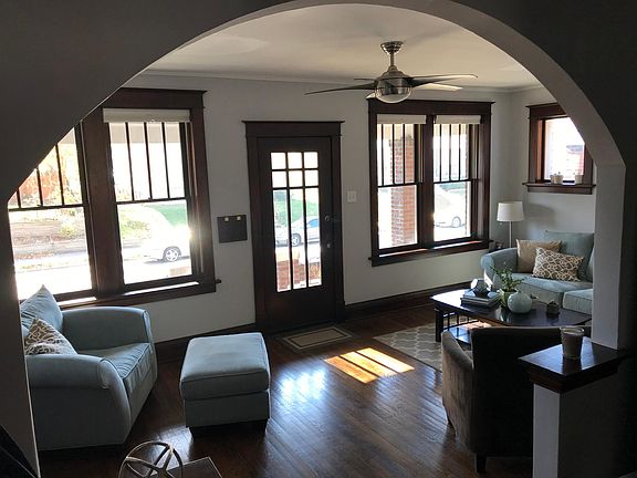 3rd image of 4347 Swan Ave