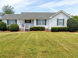 11153 Challenge Dr, Bon Aqua, TN 37025