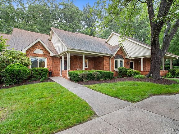 3rd image of 3110 Lakeshire Ct Unit 3110