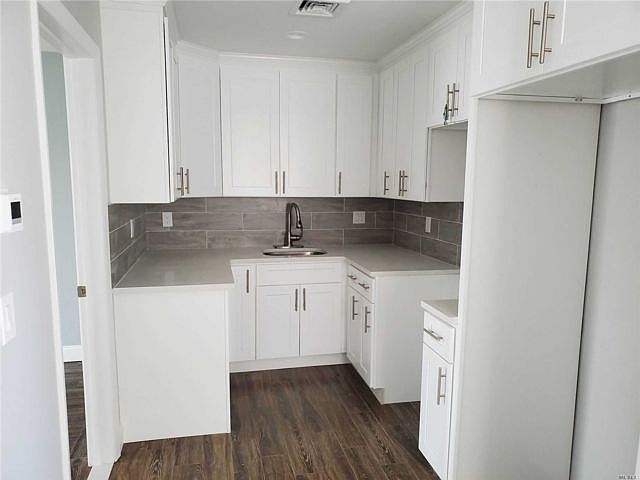 2nd image of 294 43rd St #2