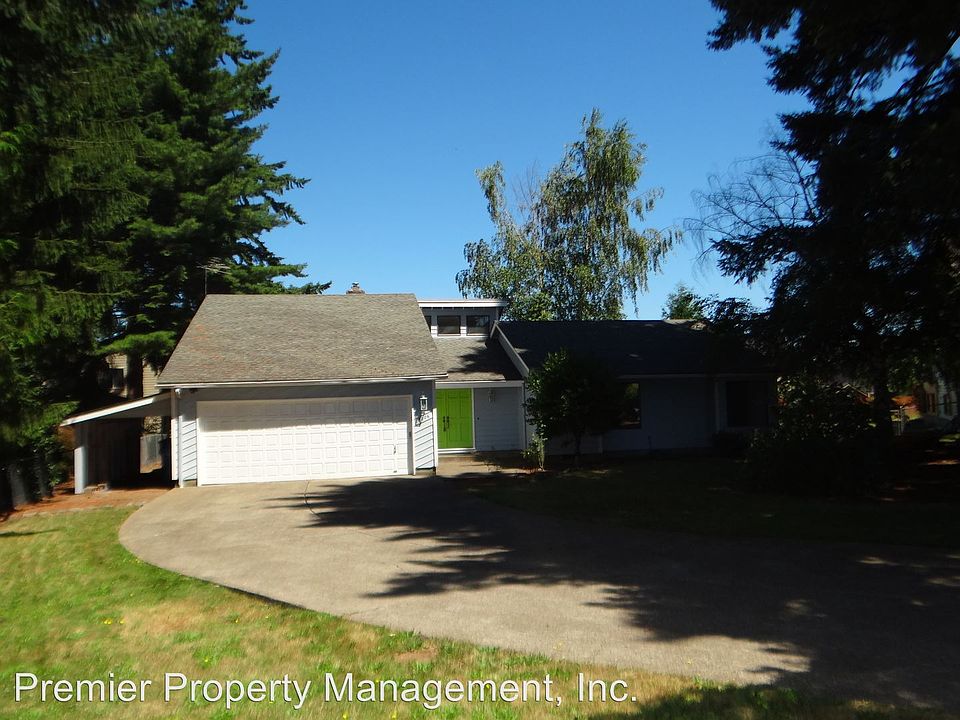 1st image of 10006 NE 67th St