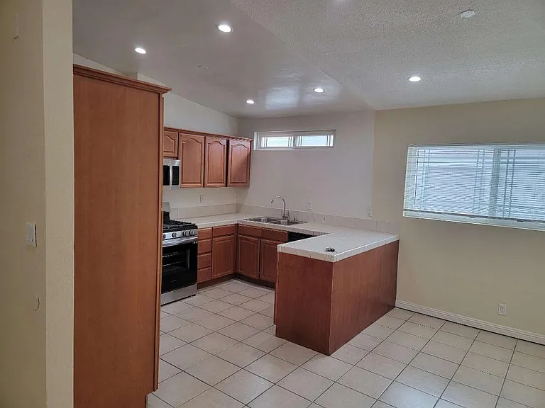 3740 Midvale Ave #1 — Photo 7