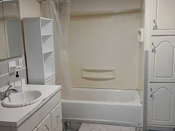 5th image of 6448 230th St