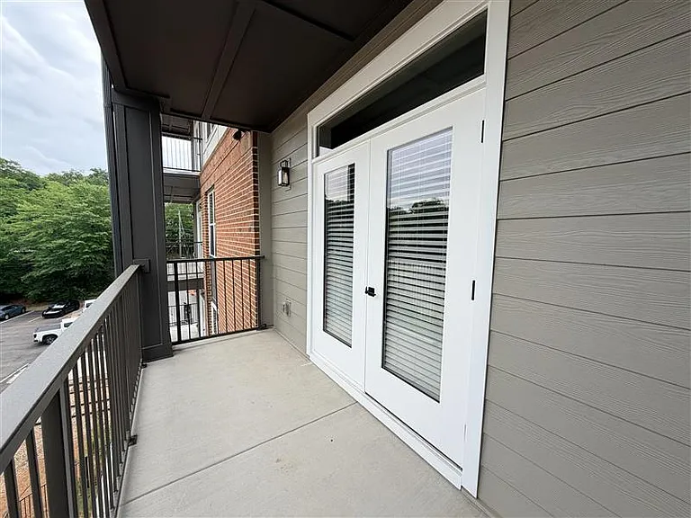 District on the Etowah Apartments — Photo 763