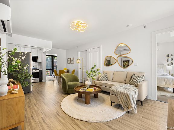 2nd image of 70-65 Queens Boulevard #6C