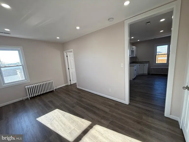 2537 E Auburn St #3 — Photo 8
