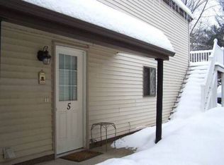 48 Lovering St APT 5, Medway, MA 02053