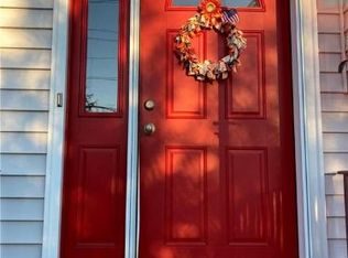 63 W Carroll St, Pearl River, NY 10965