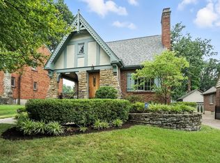 3811 Drakewood Dr, Cincinnati, OH 45209