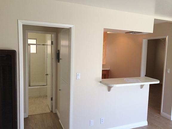2nd image of 118 Ximeno Ave APT 2