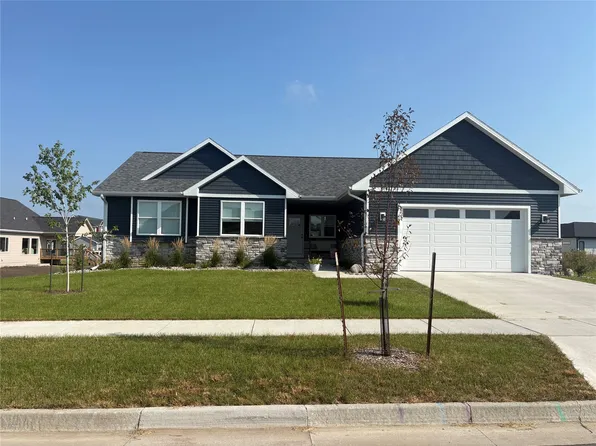 2123 Ketelsen Dr, Ames, IA 50010