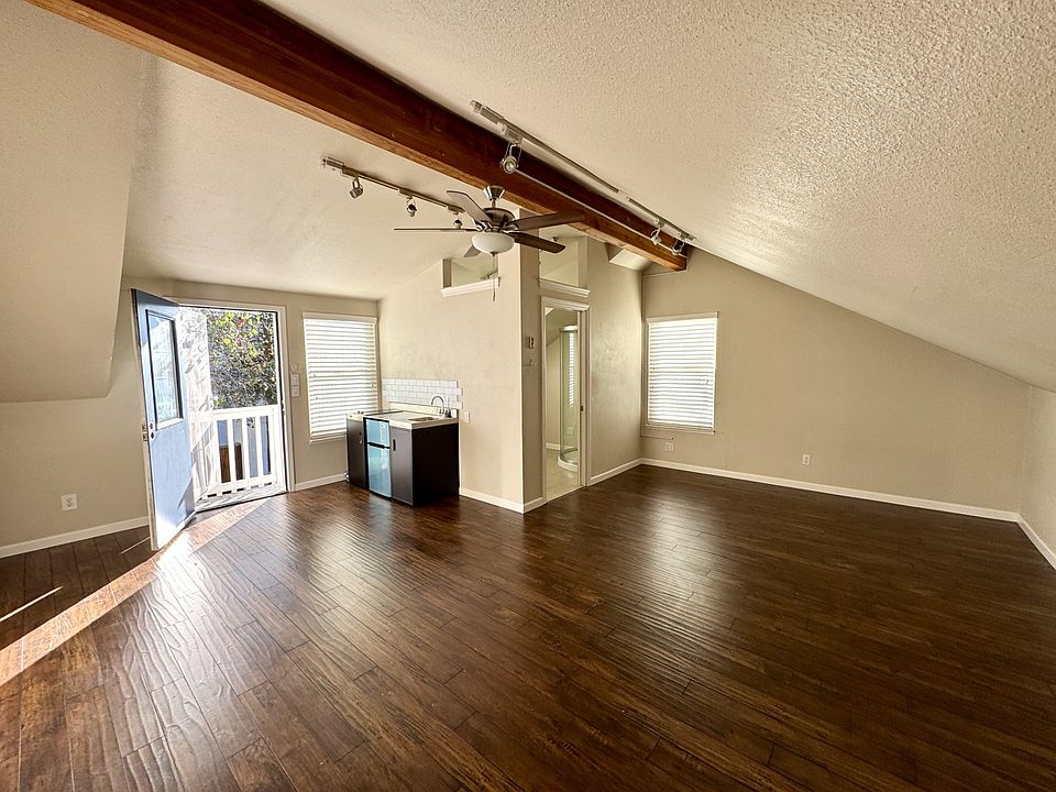 2nd image of 352 Torrington Dr #1