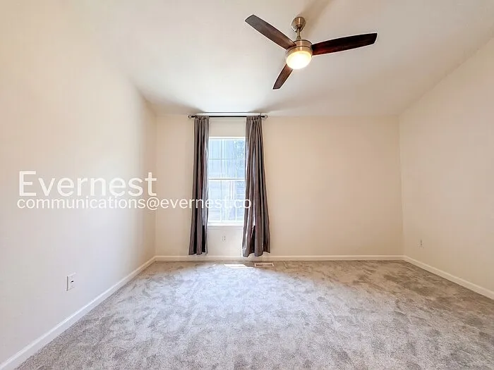 2701 E Nichols Cir — Photo 11