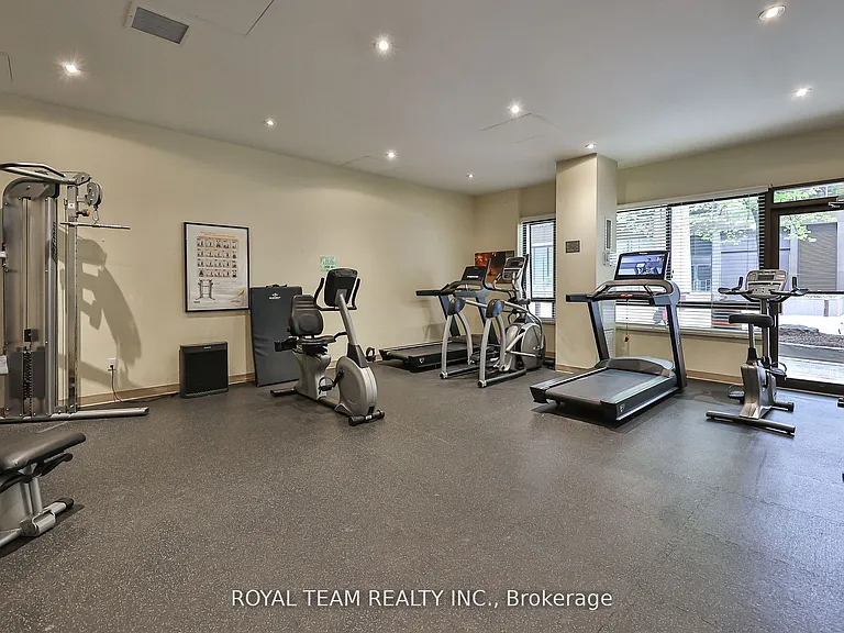 211 N Saint Patrick St S #Penthouse C-10 — Photo 44