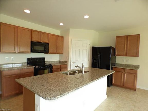 4th image of 2807 Apple Blossom Dr