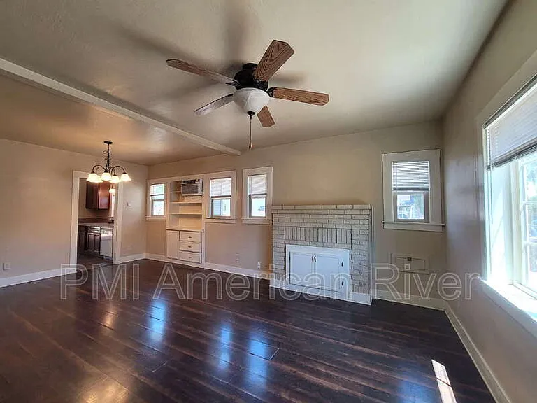 4413 Parker Ave — Photo 4
