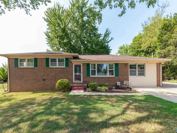 414 Carter Dr, Madison, AL 35758