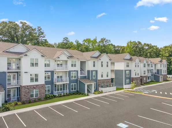 The Warwick at Foundry Creek