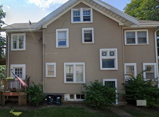 999 N Main St APT 2, Rockford, IL