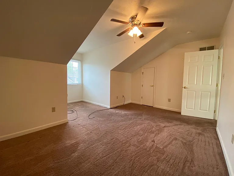 106 Amber Ln — Photo 22
