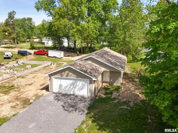 817 W Stotlar St, Herrin, IL 62948