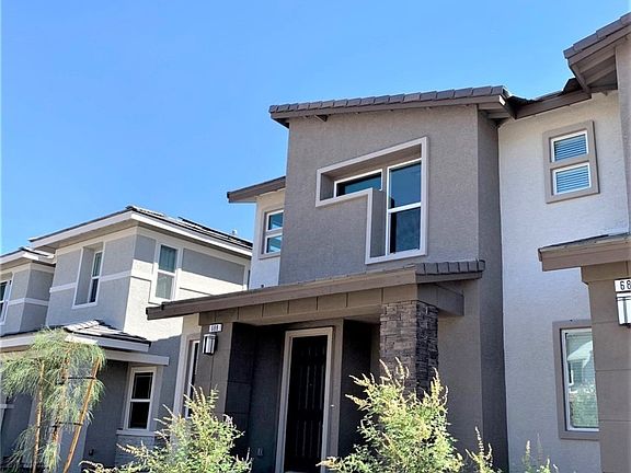 3rd image of 688 Cottonwood Hill Pl